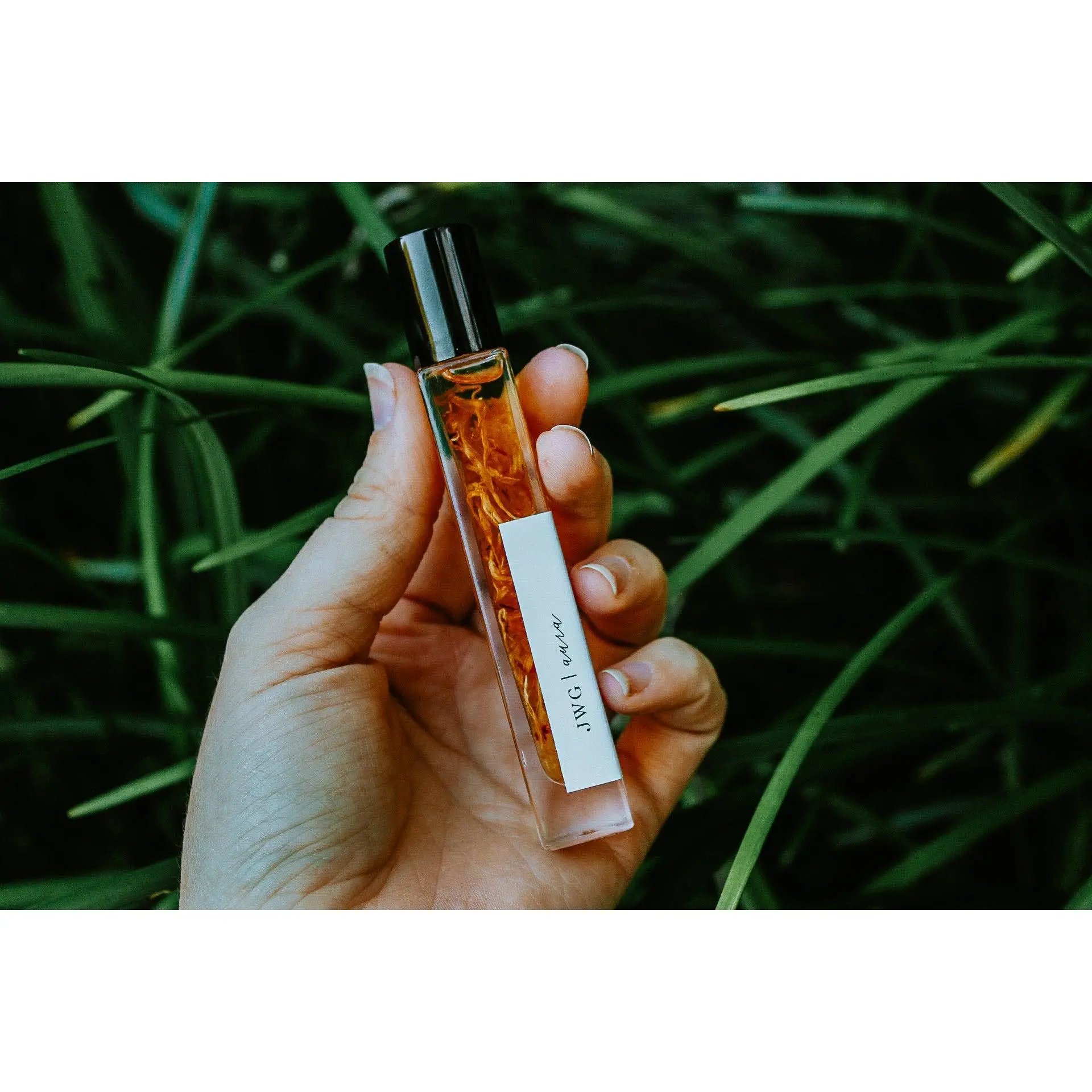 Aura Perfume Roller