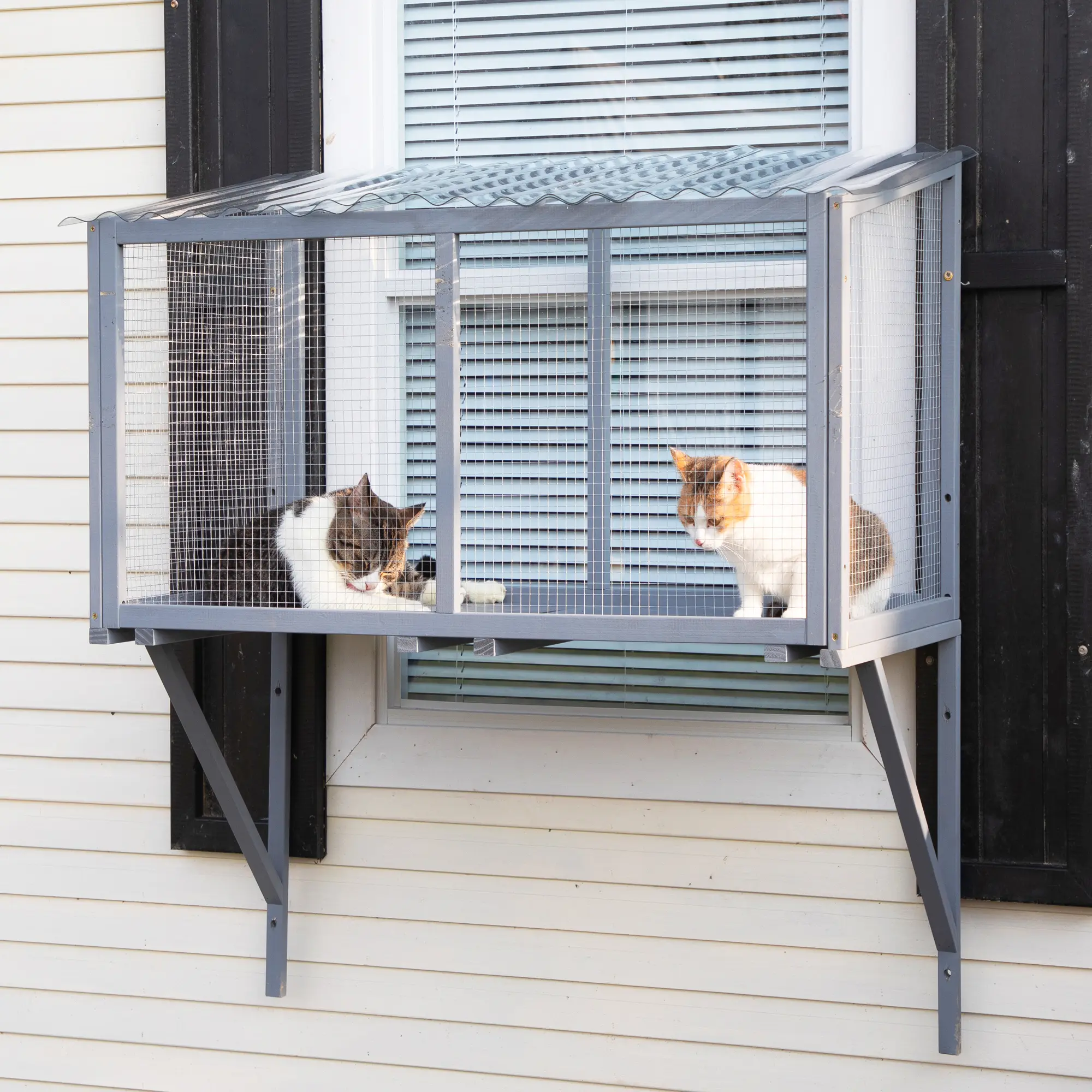 COZIWOW Premium Pine Wood Outdoor Cat Enclosure (Catio Paradise) - Breezy Outside Safe Shelter with Window Perch, Window Box, Wall Furniture, Rain Protection, Outdoor Escape, Solid Mesh, Hammock or Shelf, 66 lbs Capacity, Weatherproof, Easy Assembly