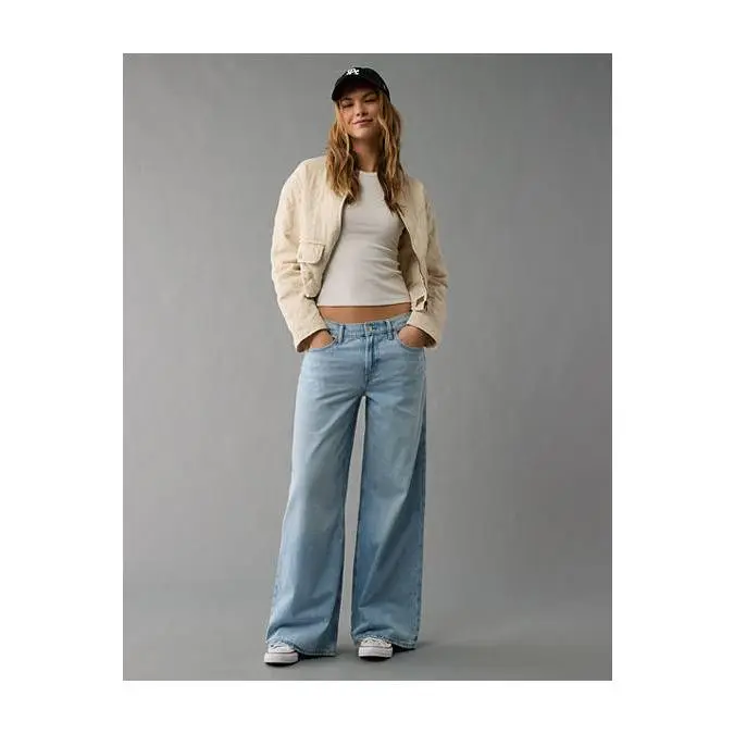 AE Low-Rise Ultra Wide-Leg Jean