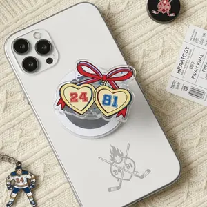 Heated Rivalry Shane and Ilya Couple Phone Magnet, Heated Rivalry Magnetic Phone Grip, Booktok Hockey Romance Grip, LGBT Hockey Phone Grip