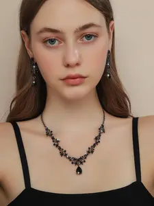 Women's Elegant Rhinestone Decorated Necklace & Dangle Earrings, Exquisite Trendy Vintage Jewelry Set, Fashionable Accessories for Party & Daily Clothing Decor