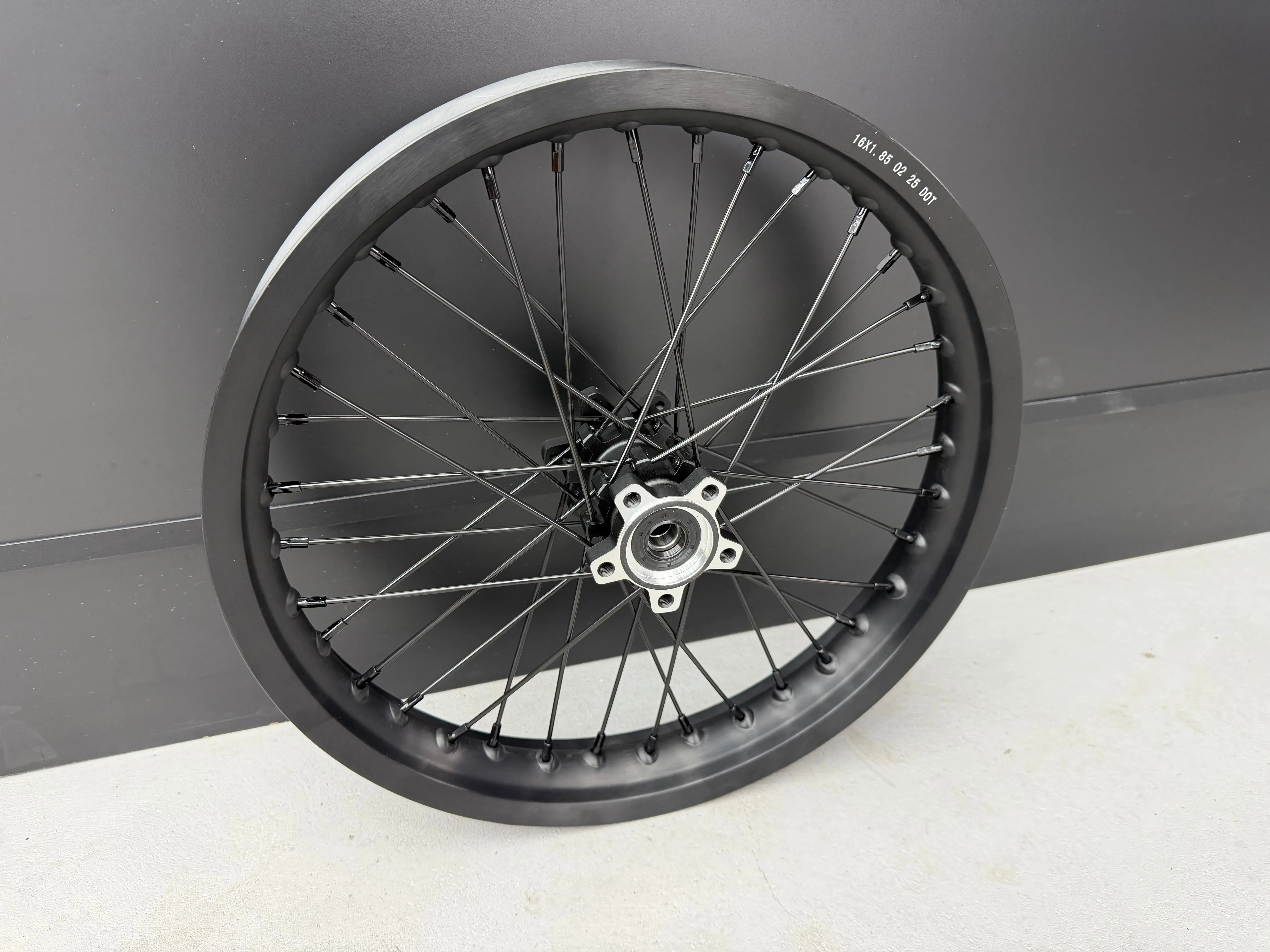 16in Wheel for E-Ride Pro SS 3.0 / SR 16in Wheel for E-Ride Pro SS 3.0 / SR