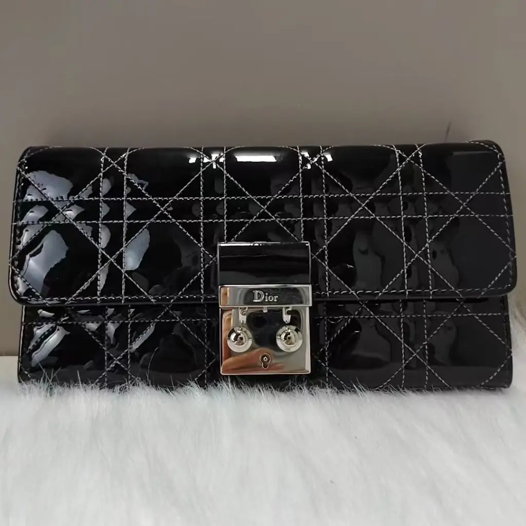 Pre-owned Dior PATENT LEATHER Clutches & Wristlets DIOR#/Clutches & Wristlets/NZB1714062