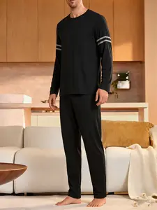 Men's 2-piece solid black base with gray stripe print long sleeve pants set, soft and comfortable, Fitted, skin-friendly, smooth round neck design, elastic waistband, suitable for all seasons, home daily wear, Loungewear, casual men's pajama set