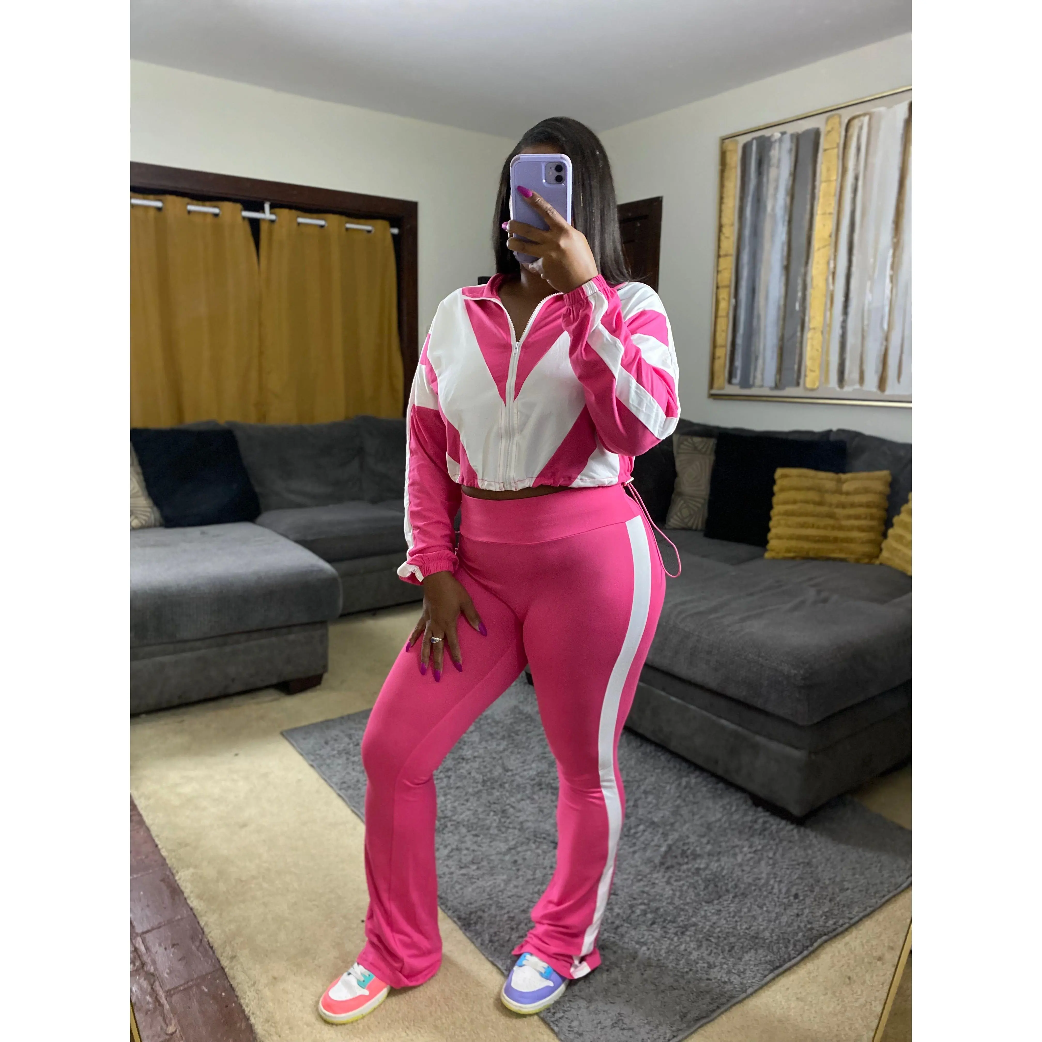Trendy Two-Piece BBL Tracksuit Set – Women’s Athleisure Zip-Up Crop Jacket & High-Waist Flare Pants (Multiple Colors)