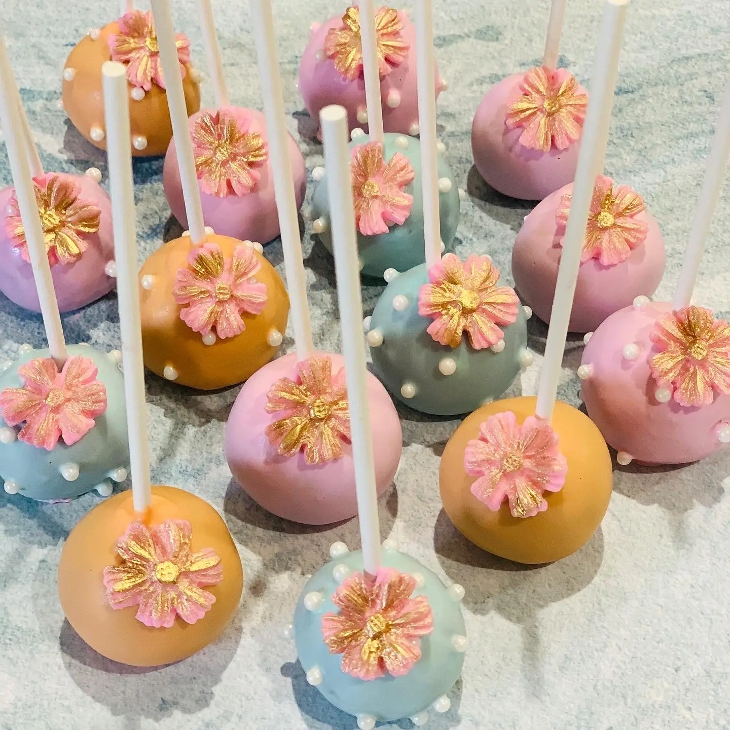 Flower Cake Pops Flower Cake Pops