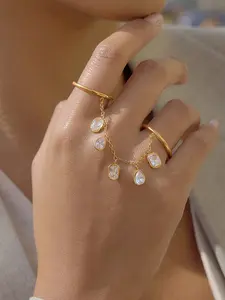 Fashionable Water Drop Tassel Chain Women's Ring Zircon Pendant Tassel Ring Elegant and Luxurious Exquisite Handpiece Suitable for Party and Banquet Wearing, Perfect Gift for Women, Gift Jewelry