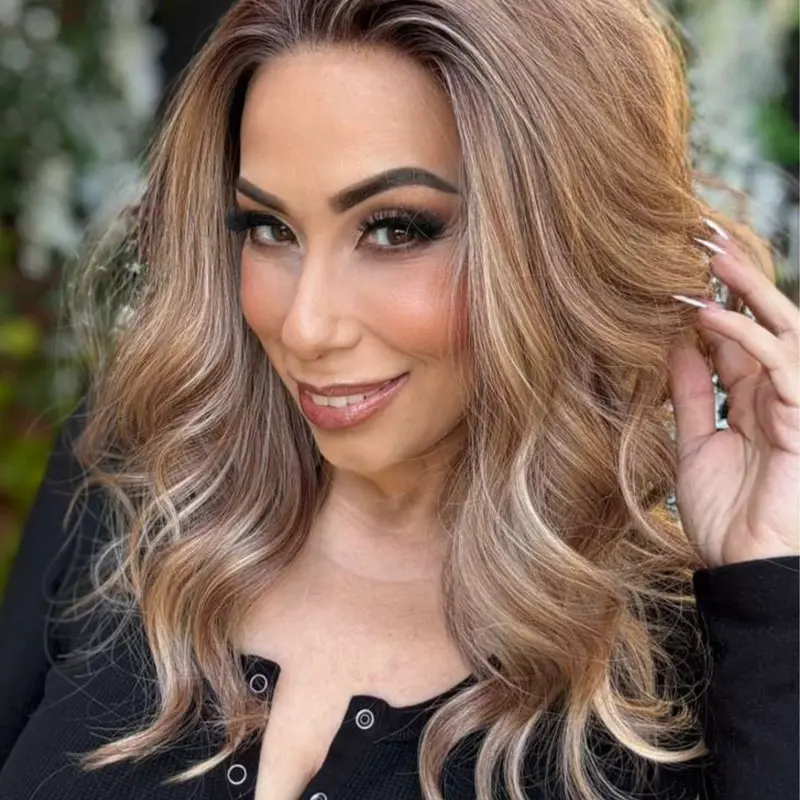 MACA BAKA Emma Latte Brown Ash Blonde Ombre Highlight Lace Front Wig with Scandinavian Hairline Low Density 14 Inches Short Wavy HD Synthetic Lace Front Wigs for Women