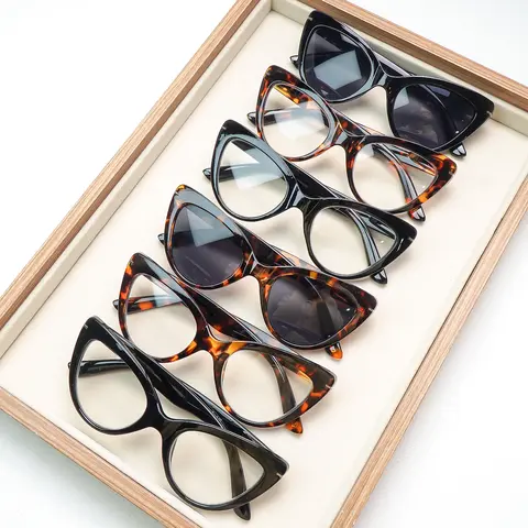 6 Pack Cat Eye Reading Sunglasses for Women Blue Light UV Blocking Spring Hinge Lightweight Fashion Tortoise Mix Color Eyeglasses