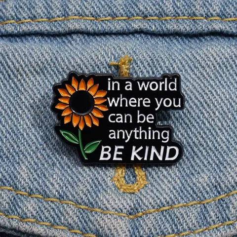 Letter & Sunflower Design Brooch, Fashion Alloy Badge for Daily Clothing Decor,  Enamel Pin Suitable for Backpacks, Jeans, Scarves, Hats Decoration, Hat Pins, Fashion Accessory
