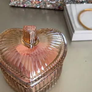 Mother's Day Dusting Powder Jar with 2 Pcs Body Powder Puffs Crystal Powder Box with Makeup Puff  Summer Essentials Holiday Birthday Gift for Women Girls Cosmetics Makeup Holder for Body Care Multifunctional Container Bathroom Vanity Decorative Decor