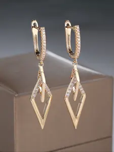 Elegant diamond-shaped gold-tone earrings for her A versatile piece of jewellery to gift her Exquisitely crafted jewellery designed specifically for women