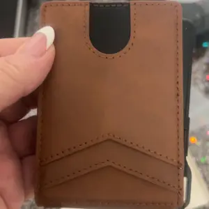 Men's Minimalist Bifold Wallet with AirTag Compartment & RFID Blocking - Pop-Up Quick Access Card Holder, Holds 12 Cards + Cash, Carbon Fiber - Perfect Gift (AirTag Not Included)