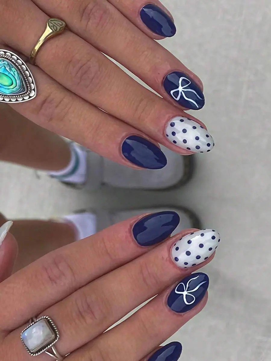 Use It To Change Your Nails, 24 Pieces/Set Of Minimalist Style Medium Oval Press-On Nails, With A Retro Dark Blue Polka Dot Bow Sweet Pattern Design, Suitable For Girls And Women To Wear On Daily Dates And Parties.