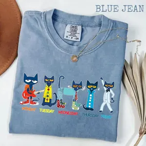 Comfort Colors Pete The Cat Days Of The Week T-Shirt, Funny School Teacher Graphic Tee with Kidcore Cartoon Design, Trendy Oversized Casual Outfit, Stylish Cute Bookish Gift Top Perfect for Classroom Fashion