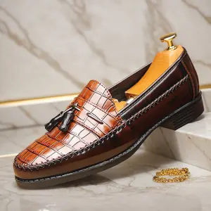 Men's Crocodile-Embossed Tassel Loafers, Hand-Stitched Slip-On Formal Dress Shoes, Business Casual Leather Loafers8689