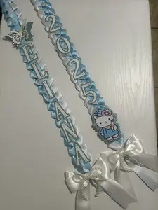 GRADUATION KITTY PEARL LEI 2026