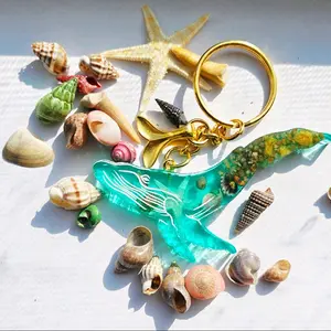 Humpback Whale Keychains with Real Seashells and Starfish Design for Beach Lovers