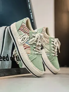 Summer New Men's Straw Bottom Retro Colorful Pattern Patchwork Hemp Rope Laces, Unique Tag Design, Daily Commute Versatile Casual Shoes
