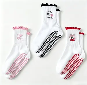 3 Pairs Pilates Grip Socks for Women Non Slip Cotton Crew Yoga Socks Ruffle Frilly Barre Workout Fitness Dance Studio Socks