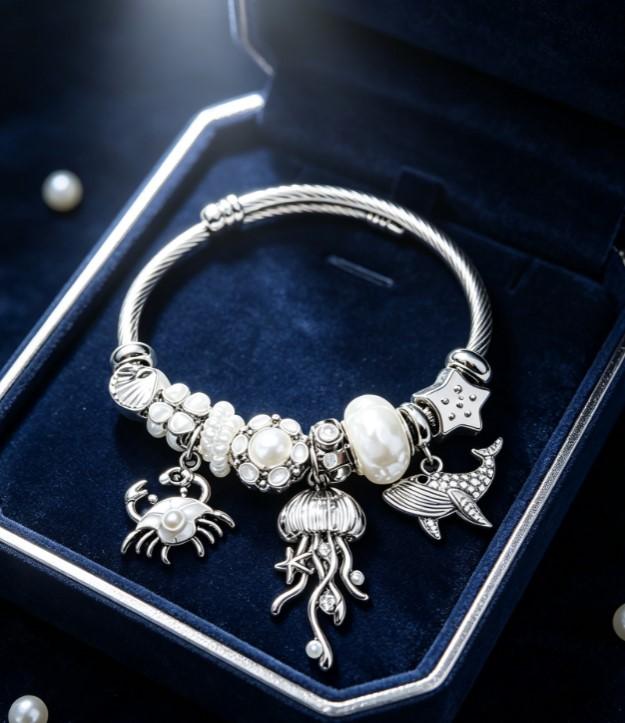 Ocean Pearl Silver Bangle Bracelet, Jellyfish Crab Whale Starfish Charm Twist Cable Bracelet, Summer Beach Sea Animal Bead Jewelry Gift for Women Ocean Pearl Silver Bangle Bracelet, Jellyfish Crab Whale Starfish Charm Twist Cable Bracelet, Summer Beach Sea Animal Bead Jewelry Gift for Women