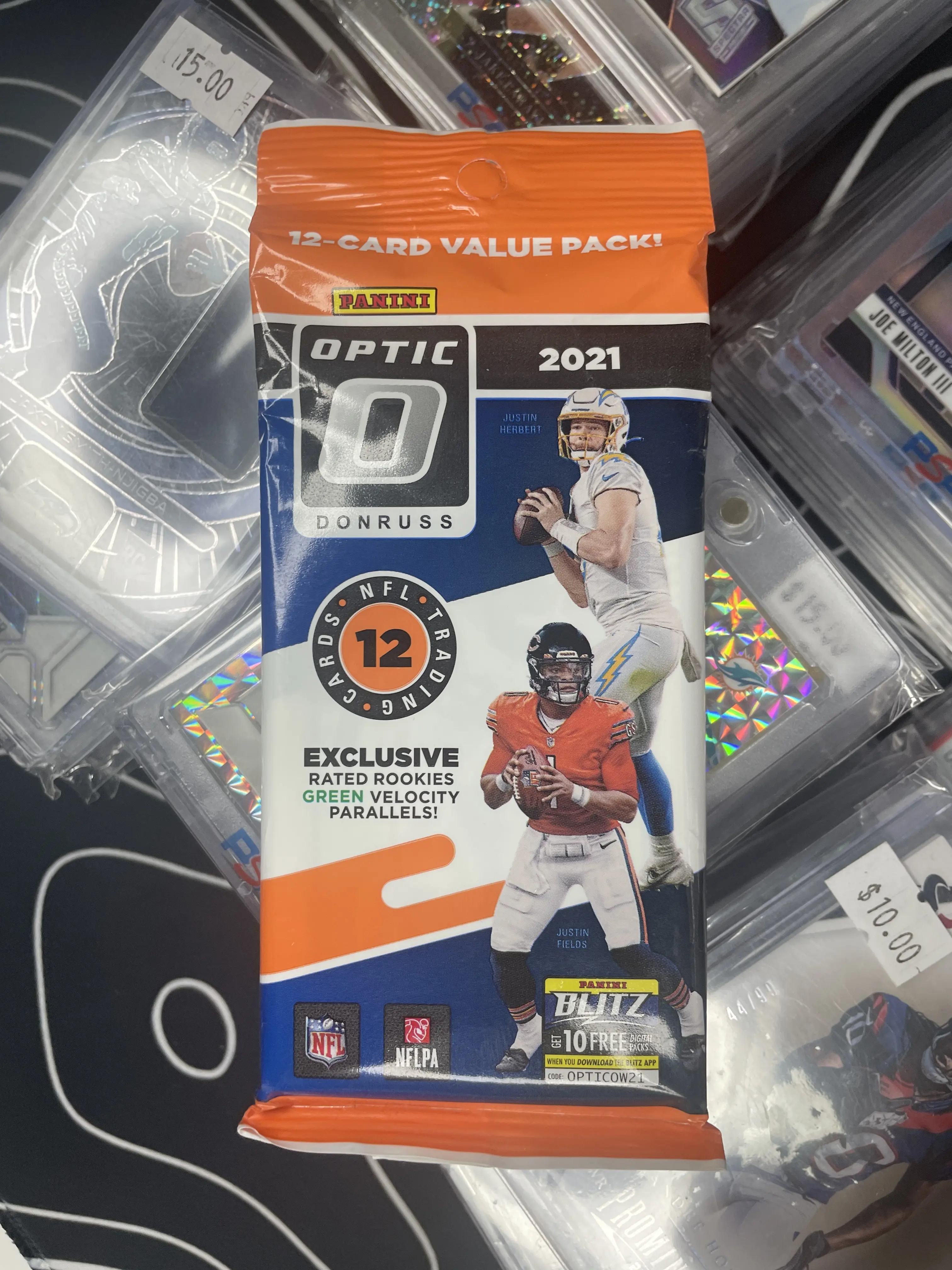 Dunross 2021 Optic Fat Pack - 12 Card Value Pack Featuring NFL Super Bowl Exclusive Cards