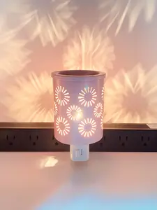 Wax Warmer Small Size Sunflower Metal Wax Melt Warmer, Wax Burner Fragrance Warmer, Plug in Fragrance for Scented Candle Wax Melts and Tarts (Pink)