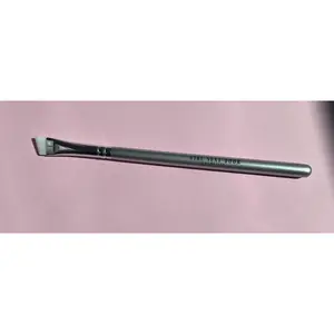 Flat Angle Brush