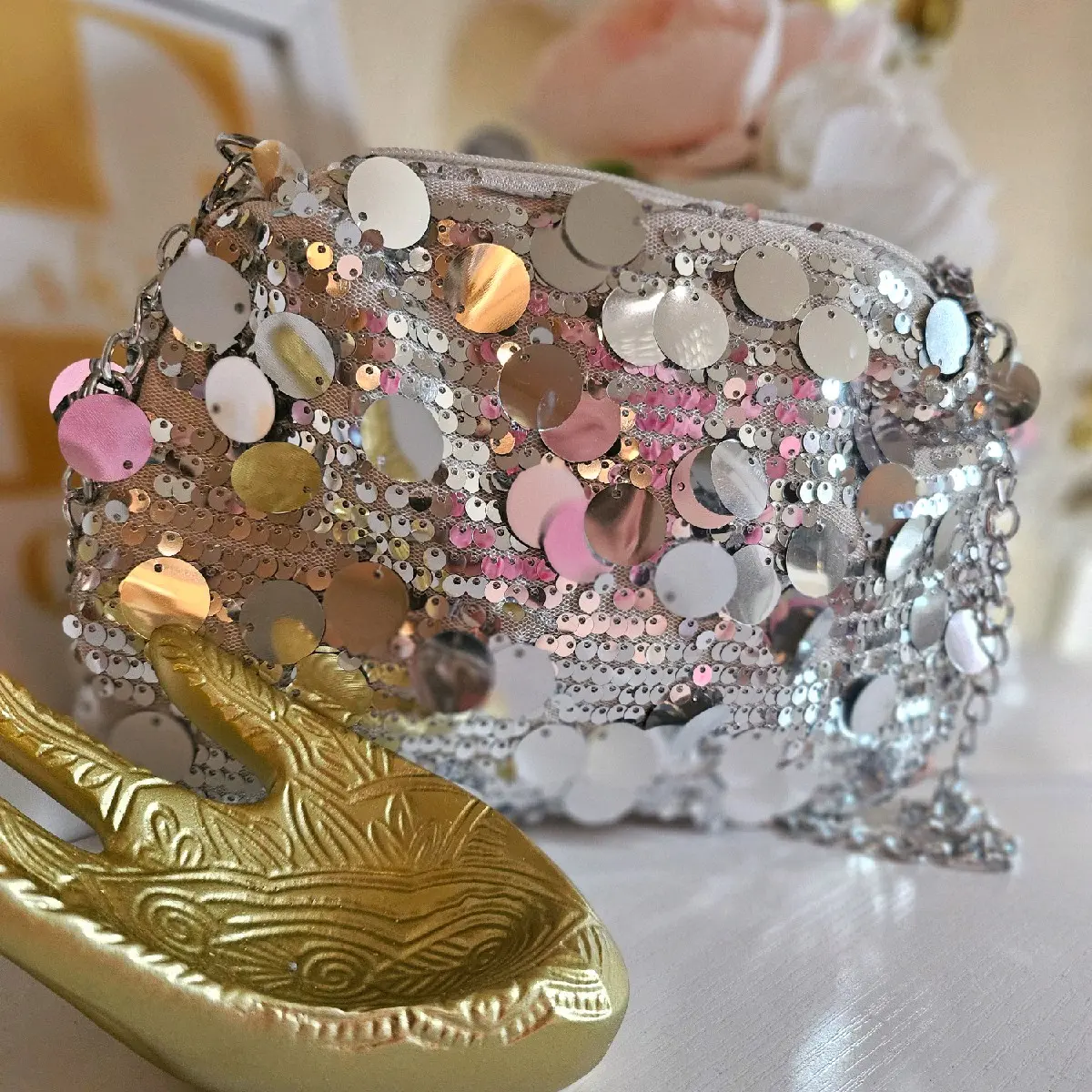 Fany Shine Purse - Stylish Design with Unique Patterns and Versatile Use