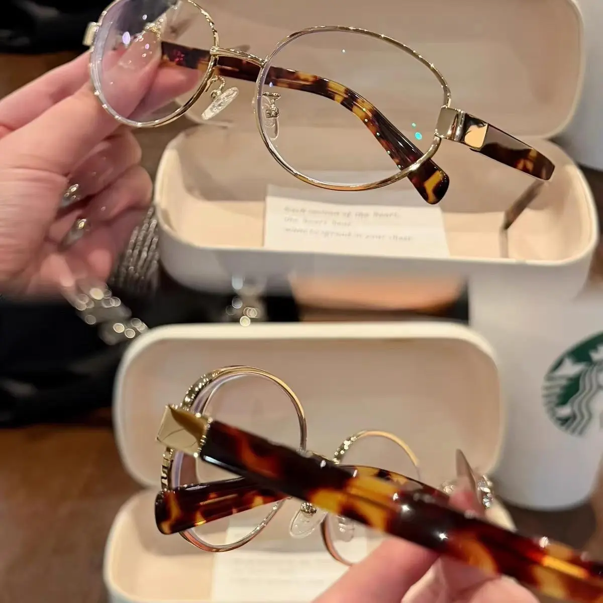 Round Blue Light Glasses for Women, Vintage Gold Metal Eyeglasses with Tortoise Temples, Lightweight Computer Glasses, Clear Lens Optical Frames for Office, Reading, Old Money Style,daily screen use wear