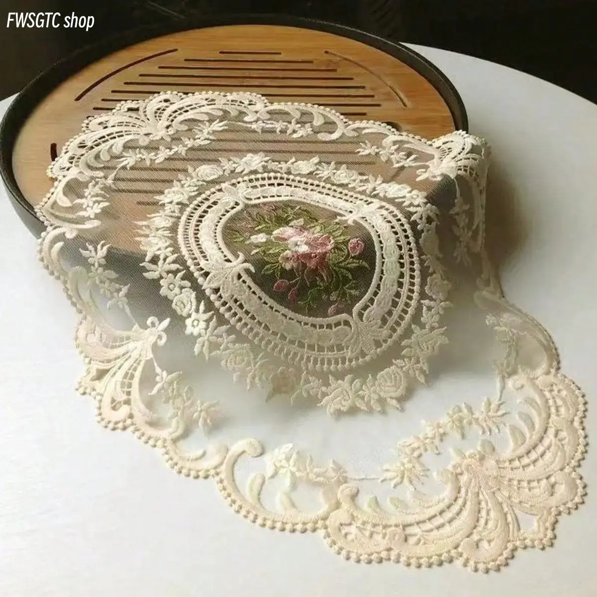 Oval Floral Lace Doily, Exquisite Pattern Table Placemat. Elegant Household Decor Accessories, Stylish Table Ornament for Home, Kitchen & Dining Room Daily Decoration