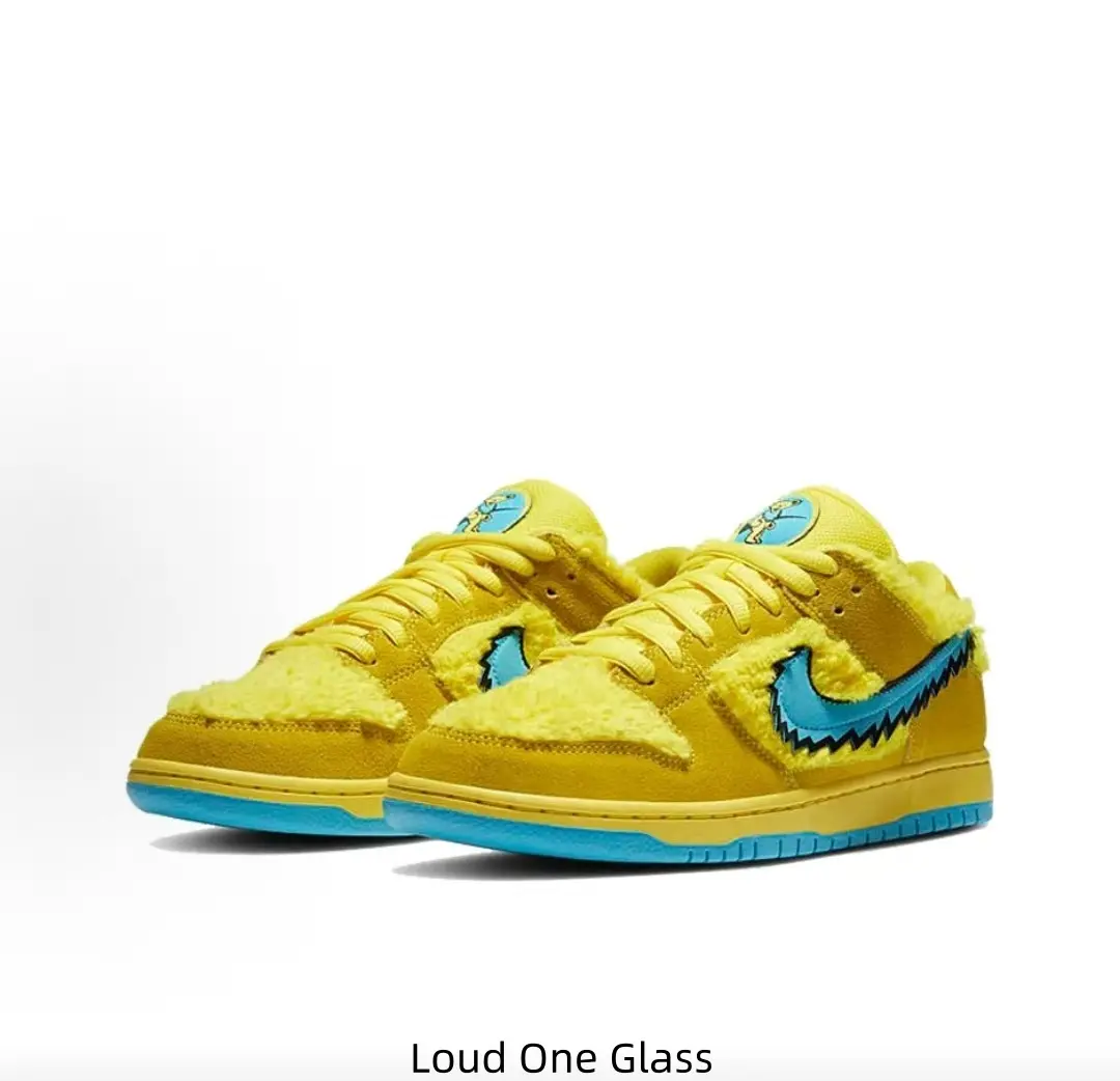 Fashion Plush Fluffy Yellow Fleece Low Cut Trainers Warm Fuzzy Upper Non-Slip Bright Blue Rubber Bottom Classic Flat Skate Shoes All-Match Cute Casual Street Footwear