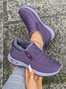 【Runs small 1 size】 Women and Men Warm Fleece Lined Slip-On Sneakers, Anti-Slip Soft Rubber Sole Casual Shoes, Comfortable Versatile Footwear for Daily Wear