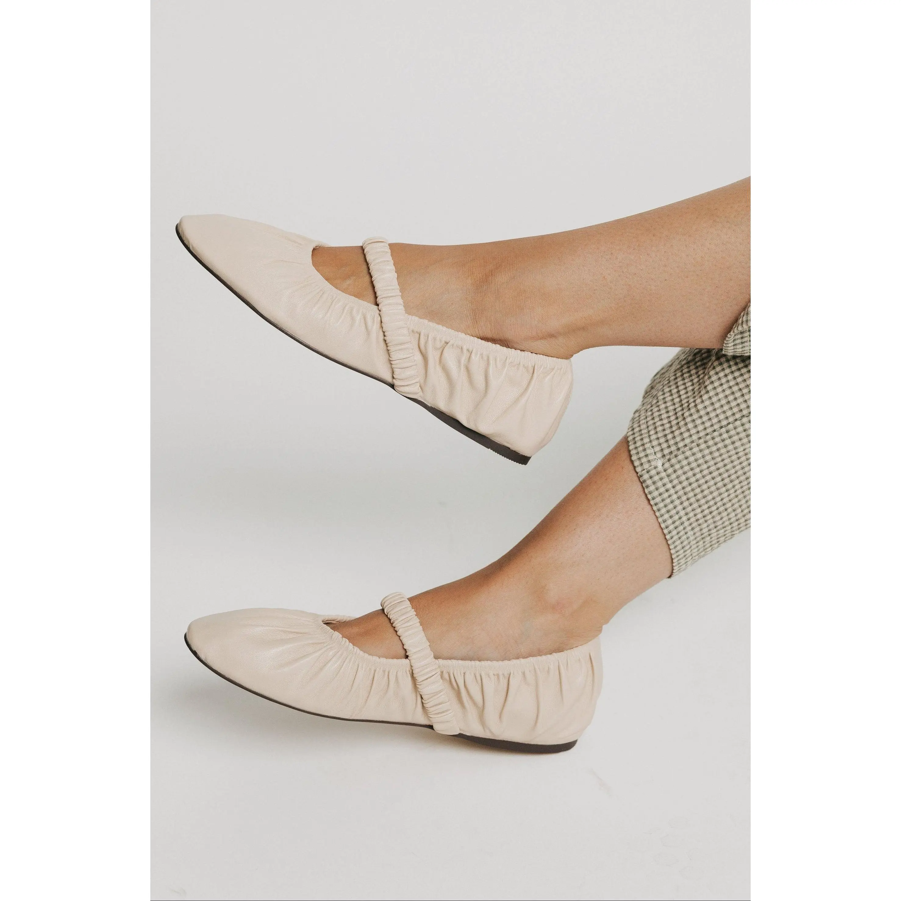 Women's Chinese Laundry Avery Mary Jane Low-Profile No-Lace Ballet Flat - Women's Casual Footwear, Low-Profile Ballet Flats, No-Lace Ballet Flats