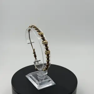 Pulsera tejida artesanal  Oro laminado   Nuestras pulseras son ajustables