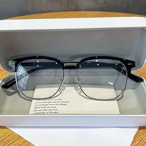 Retro half-gold frame fashionable men's glasses, suitable for mobile phones and computers. Classic minimalist design, taking into account eye protection and decoration, suitable for both men and women, Christmas gift