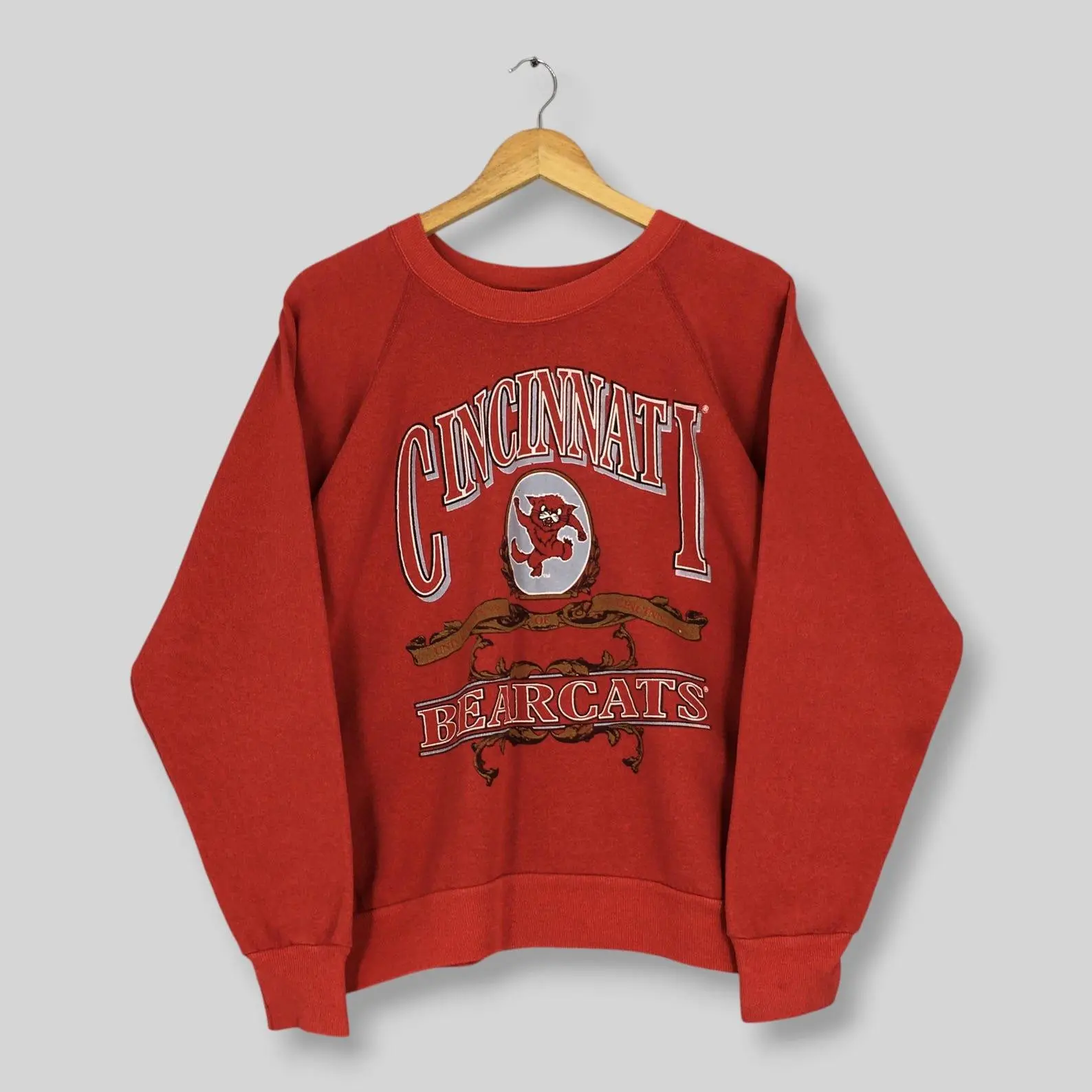Vintage 90s Cincinnati Bearcats Sweatshirt Medium Cincinnati Bearcats Football Printed Crewneck University Of Cincinnati Sweater