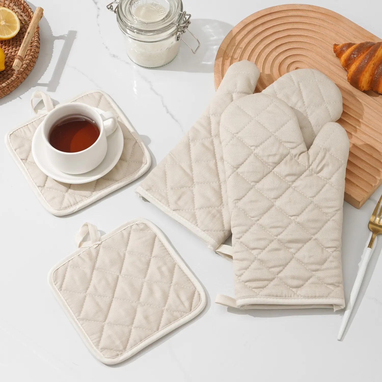 Oven Gloves and Pot Rack 4-Piece Set, High Heat Resistant Up to 500 Degrees, Extra Thick Kitchen Oven Gloves, Extended Reach, Bakeware Baking Kitchenware Home