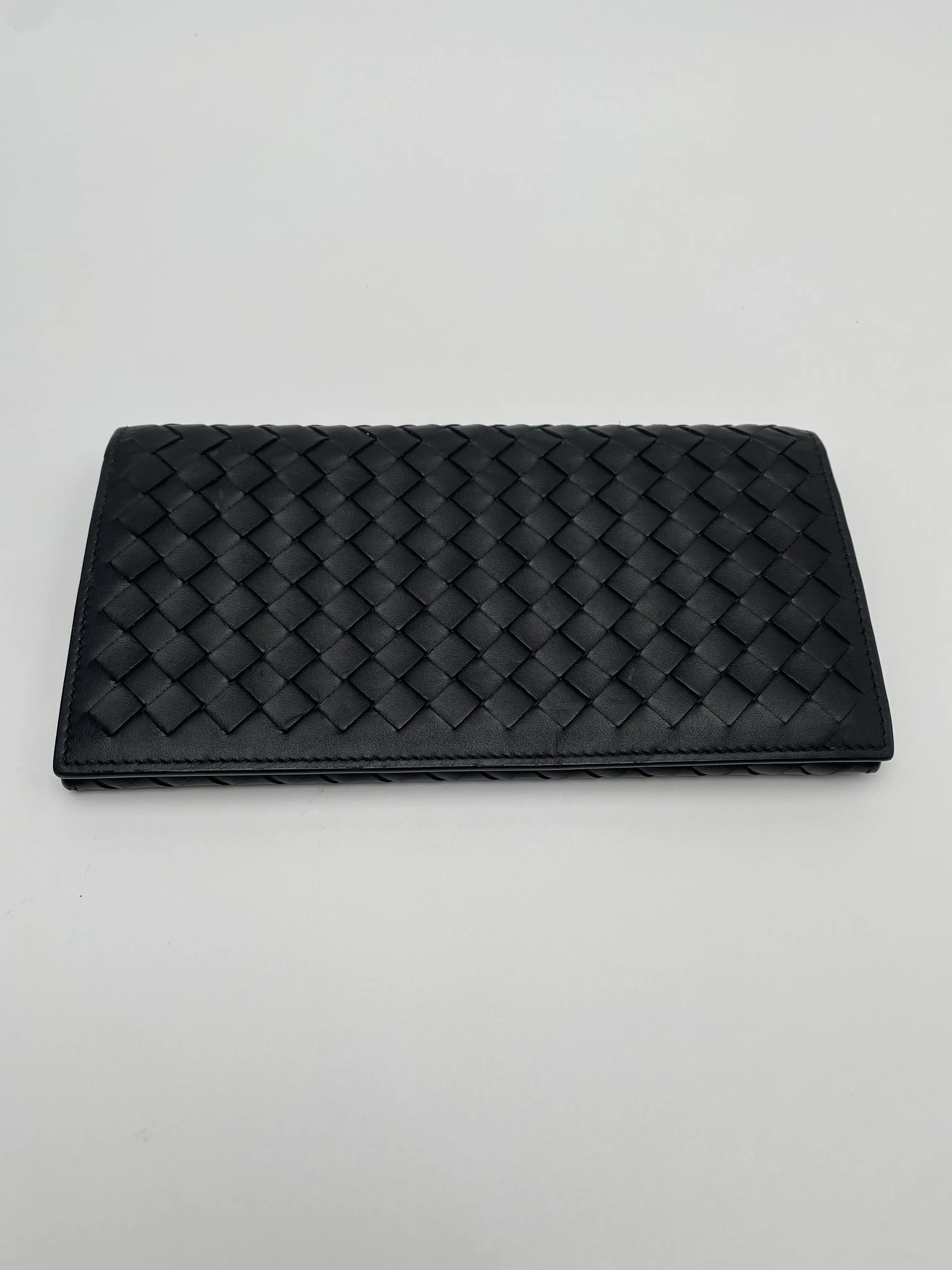 Pre-owned BOTTEGA VENETA Black Woven Leather Long Bifold Wallet
