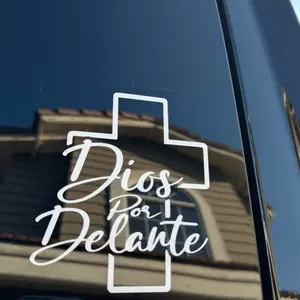 Dios Por Delante Cross Vinyl Decal Sticker Many Colors/Sizes