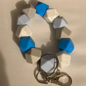 Blue Gray and White Specs Hexagon Keychain - Perfect for Keys and Accessories