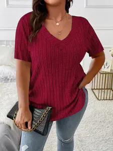 Women's Plus Size V-Neck Short Sleeve T-Shirt, Casual Loose Fit Summer Top, Comfortable Fitted Tee for Daily Wear