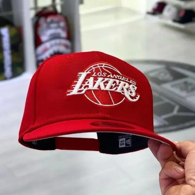 New Era Lakers Streetwear Cap – Embroidered Team Logo, Comfortable Fit for Men & Women #hatsmen #fashioncap
