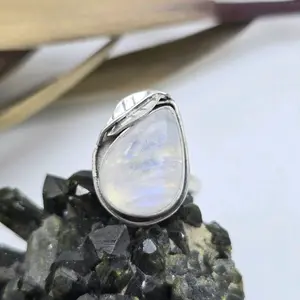 Jen's Jewels Size 6 Moonstone and Sterling Silver Ring, Ring Size 6, Moonstone Ring