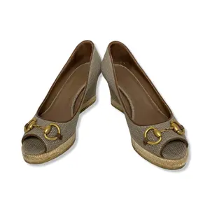 Pre-Owned Gucci Charlotte Horsebit Wedge Pumps - Size 36.5 - G1168