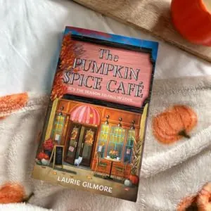 The Pumpkin Spice Café: Read the viral TikTok sensation romcom series, for fans of cozy and spicy romance in 2025! (Dream Harbor) (Book 1) Paperback