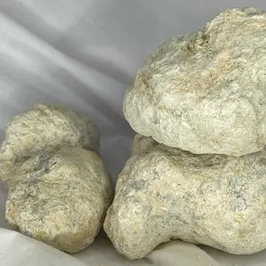 5 “Jingle bell” geodes natural crystal unopened 5 “Jingle bell” geodes natural crystal unopened