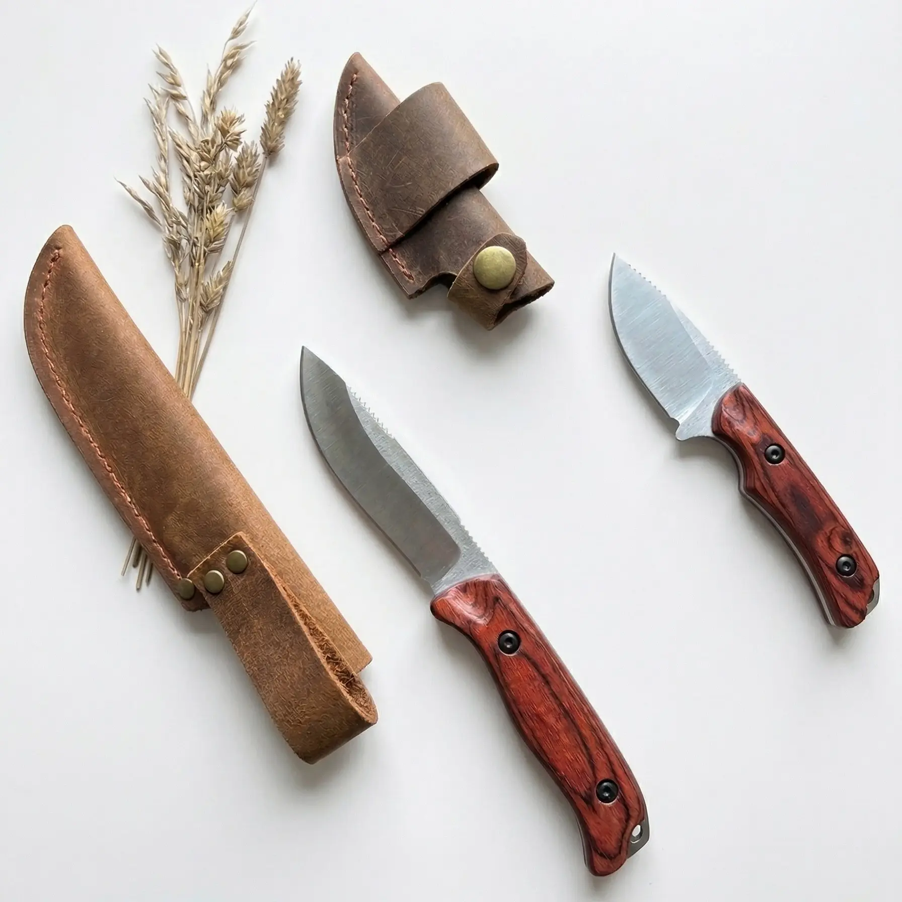Saddle Mountain 15002 / 15017 Fixed Blade Knife – CPM-S30V / 8Cr13MoV, Wood Handle, Leather Sheath, EDC Hunting Knife for Camping & Fishing Outdoor Edc Tools Durable Steel Tool