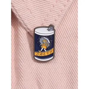Cute Cartoon Letter & Salt Shaker Design Brooch, Funny Enamel Pin, Alloy Badge for Backpacks, Jeans, Scarves, Hats Decoration, Fashion Clothes Accessories