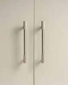 KENSWICK KNURLED CABINET PULL IN BRUSHED NICKEL